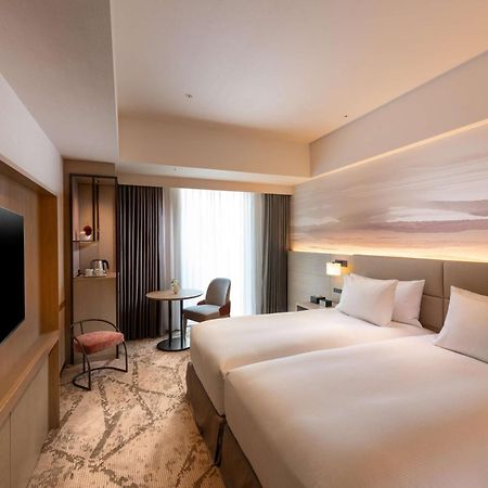 Doubletree By Hilton Toyama Hotel Екстериор снимка