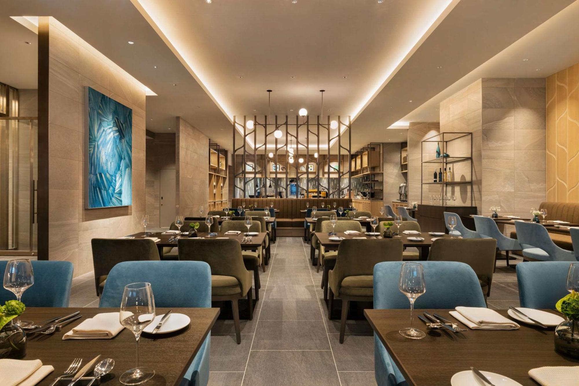 Doubletree By Hilton Toyama Hotel Екстериор снимка