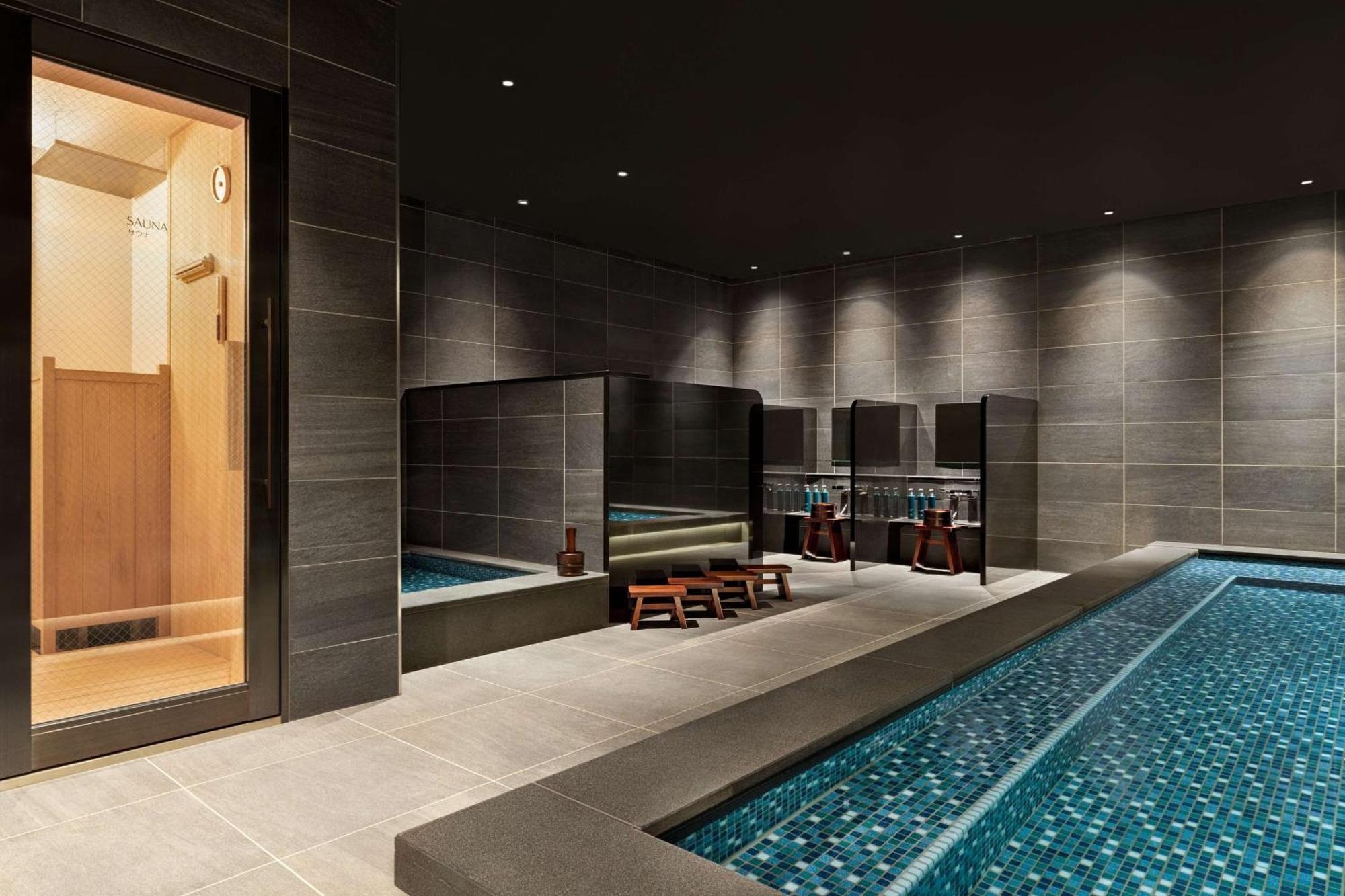 Doubletree By Hilton Toyama Hotel Екстериор снимка