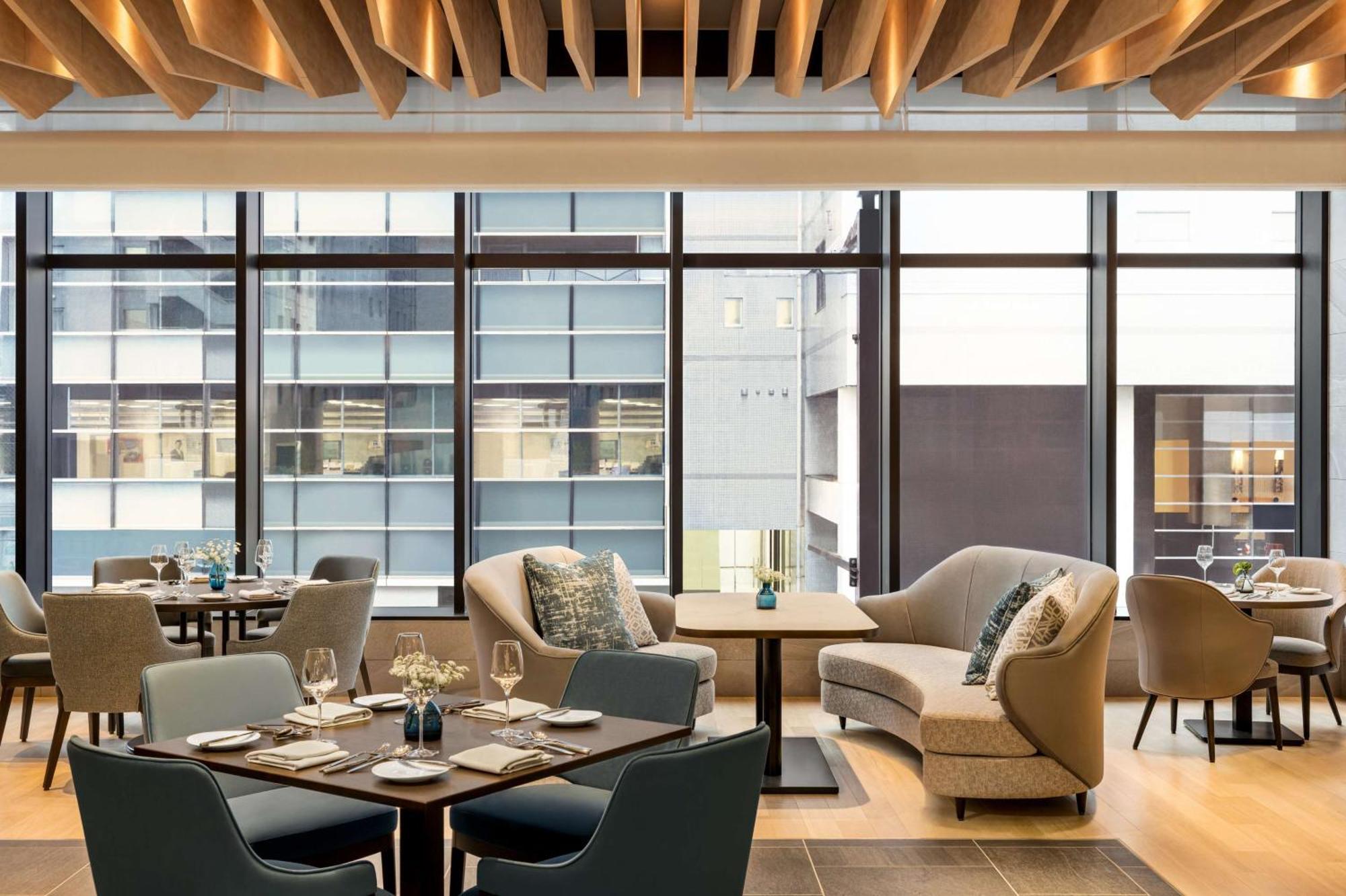 Doubletree By Hilton Toyama Hotel Екстериор снимка