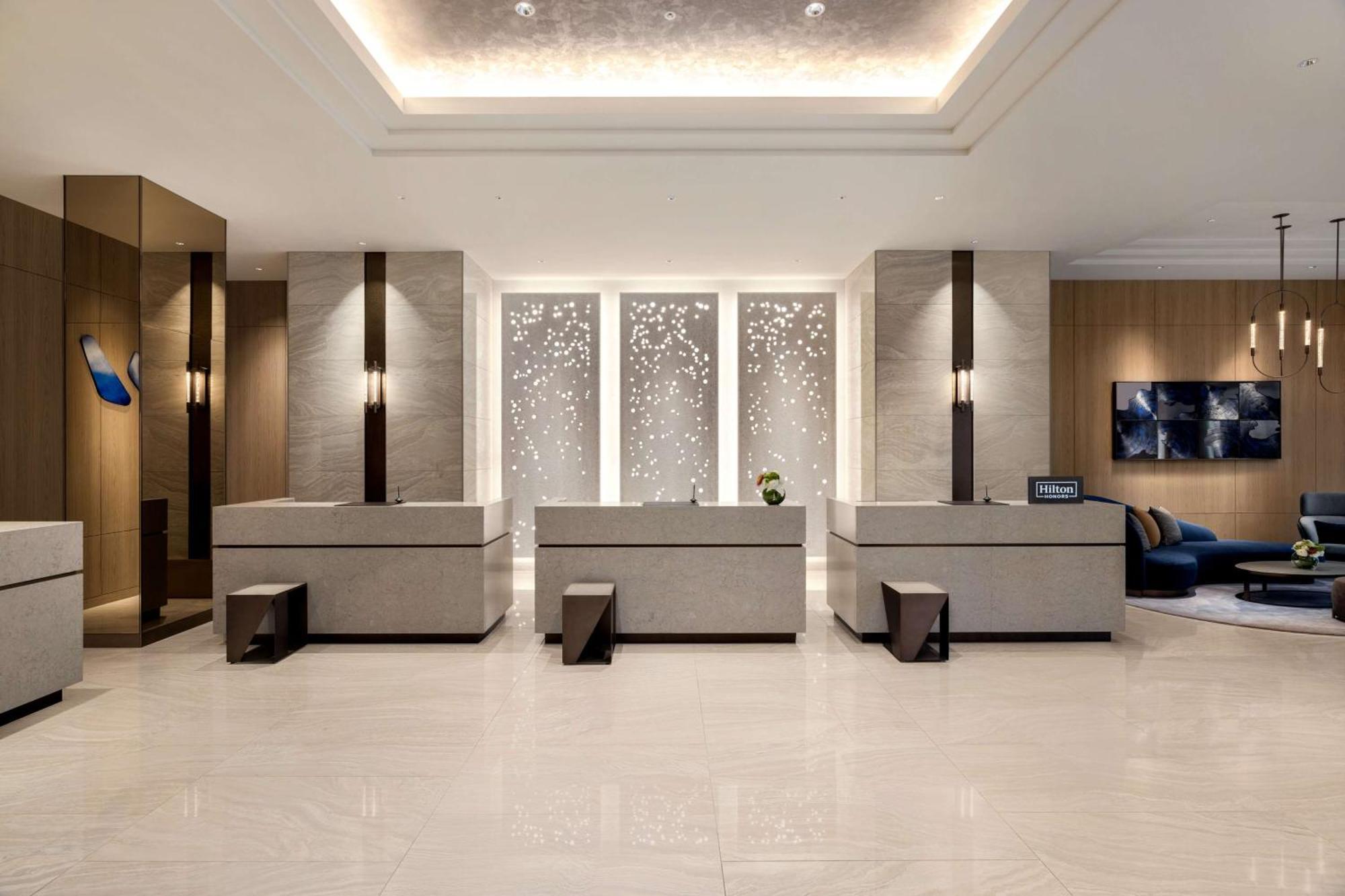 Doubletree By Hilton Toyama Hotel Екстериор снимка
